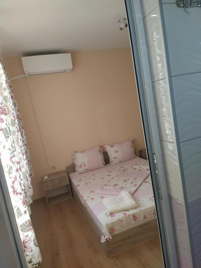 Guest House Proynovi Kalofer Ngoại thất bức ảnh