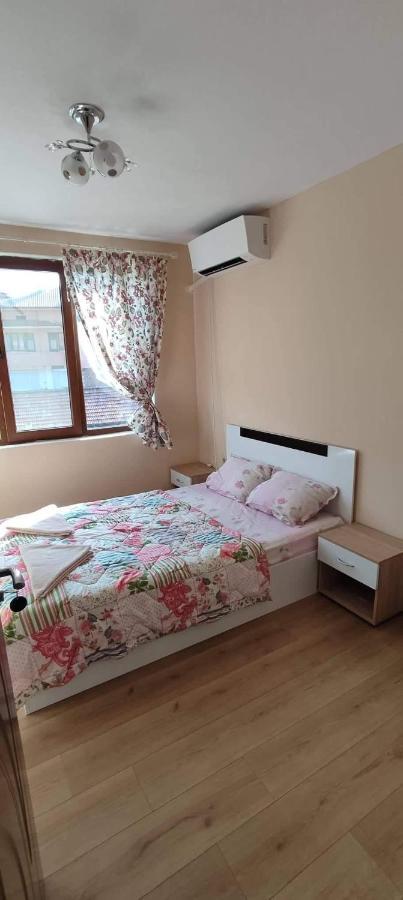 Guest House Proynovi Kalofer Ngoại thất bức ảnh