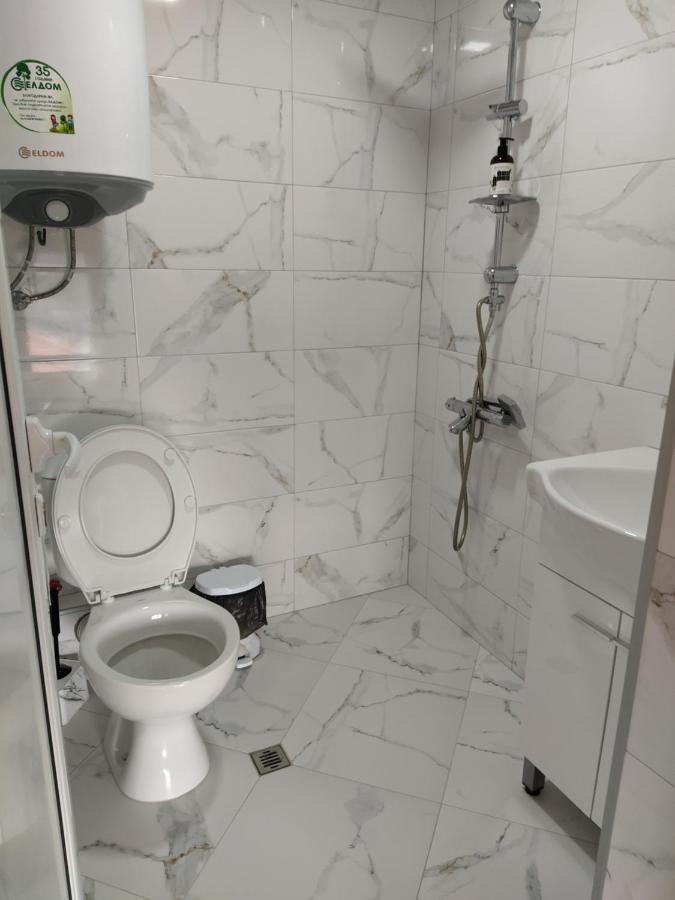 Guest House Proynovi Kalofer Ngoại thất bức ảnh